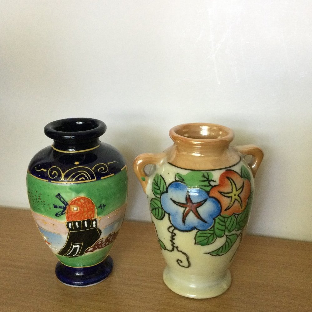 Two small Japanese vintage hand painted jars vases marked made in Japan 3.5"